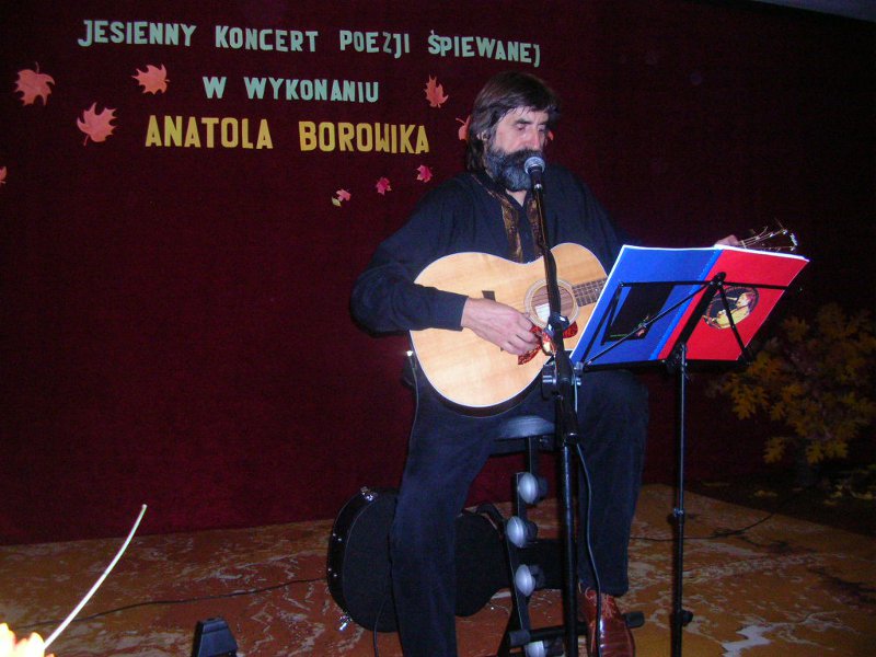 Koncert poezji śpiewanej w bibliotece